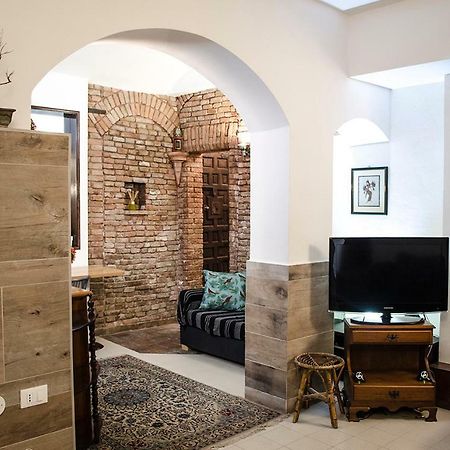 Medieval Central Apartment Bologna Bagian luar foto