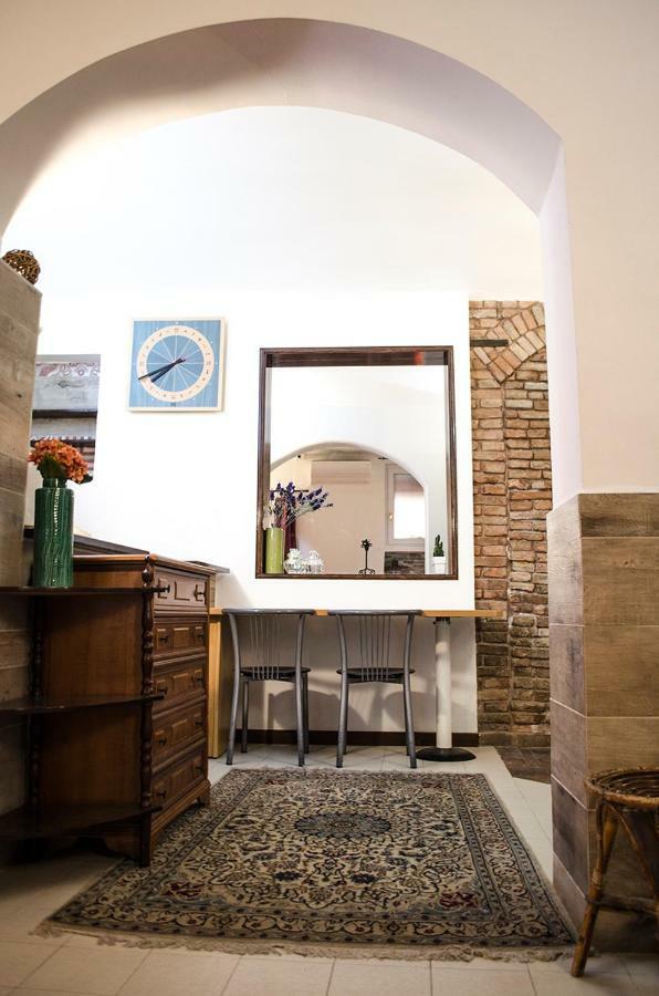 Medieval Central Apartment Bologna Bagian luar foto
