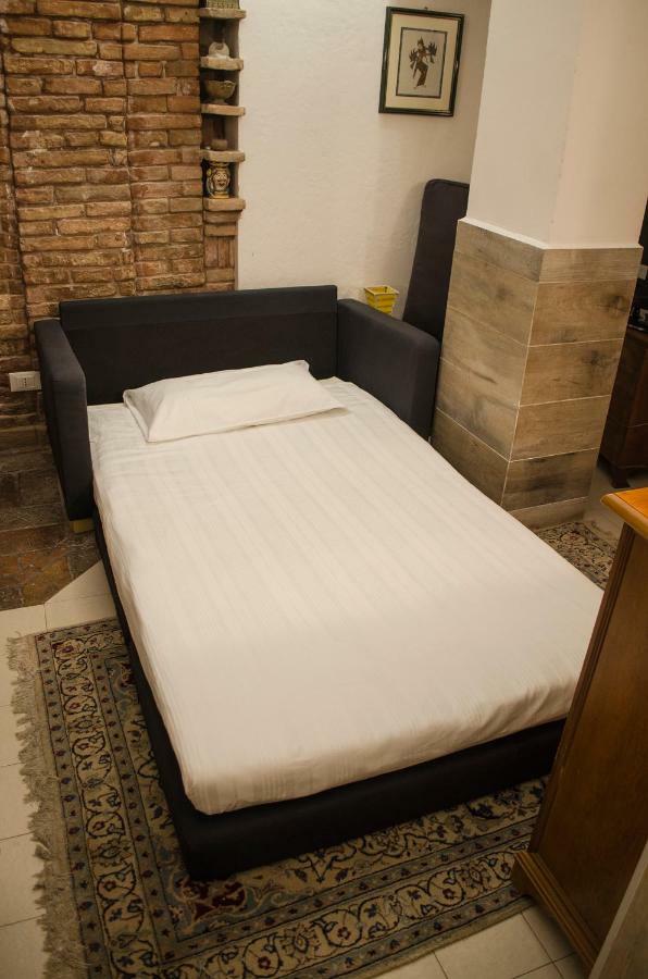 Medieval Central Apartment Bologna Bagian luar foto