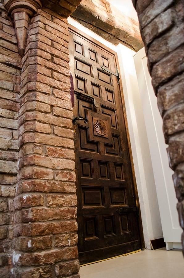 Medieval Central Apartment Bologna Bagian luar foto